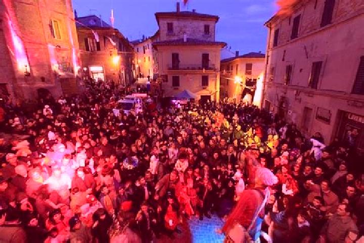 10 escort profiles in Castelvisconti, Italy. Browse companions, services, rates and book online. Incall and outcall available.