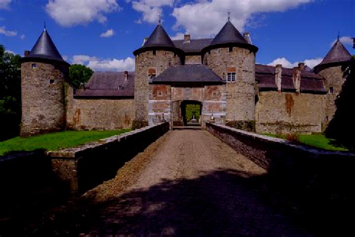 10 escort profiles in Corroy-le-Chateau, Belgium. Browse companions, services, rates and book online. Incall and outcall available.