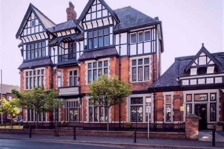 10 escort profiles in Didsbury, United Kingdom. Browse companions, services, rates and book online. Incall and outcall available.