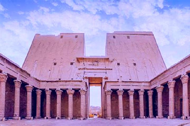 10 escort profiles in Edfu, Egypt. Browse companions, services, rates and book online. Incall and outcall available.