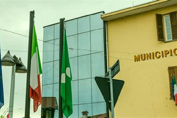 10 escort profiles in Grandola ed Uniti, Italy. Browse companions, services, rates and book online. Incall and outcall available.