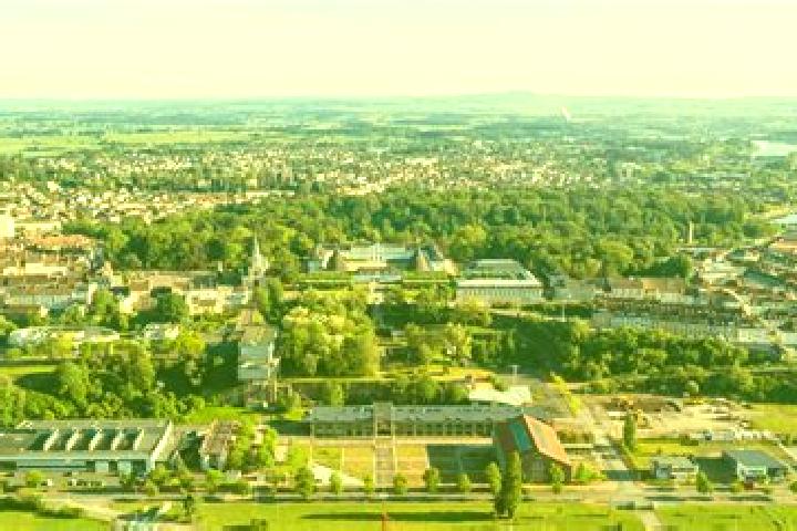 10 escort profiles in Le Creusot, France. Browse companions, services, rates and book online. Incall and outcall available.