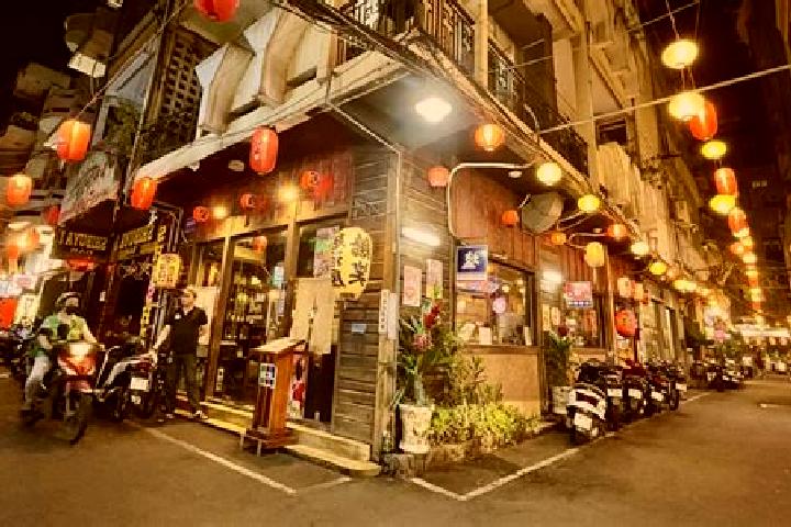 10 escort profiles in Lung Ho, Vietnam. Browse companions, services, rates and book online. Incall and outcall available.