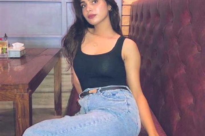 10 escort profiles in Marattakara, India. Browse companions, services, rates and book online. Incall and outcall available.