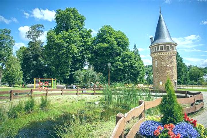 10 escort profiles in Messancy, Belgium. Browse companions, services, rates and book online. Incall and outcall available.