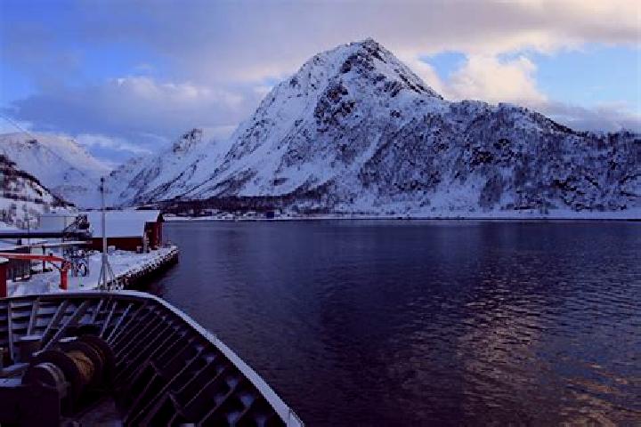 10 escort profiles in Oksfjord, Norway. Browse companions, services, rates and book online. Incall and outcall available.