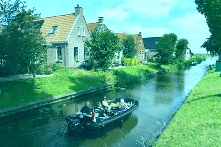 10 escort profiles in Oude Bildtzijl, Netherlands. Browse companions, services, rates and book online. Incall and outcall available.