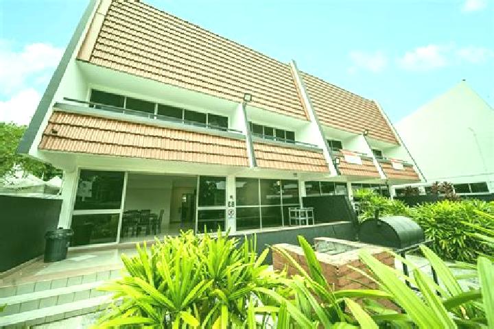 10 escort profiles in Pasir Ris New Town, Singapore. Browse companions, services, rates and book online. Incall and outcall available.