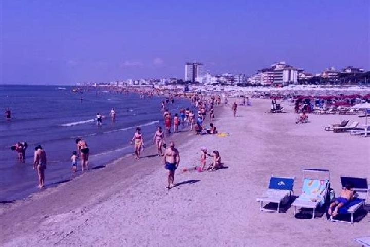 10 escort profiles in Pinarella, Italy. Browse companions, services, rates and book online. Incall and outcall available.