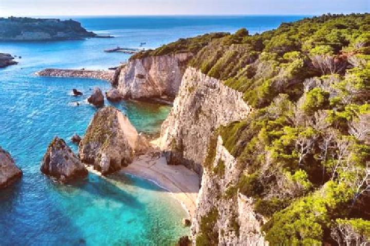 10 escort profiles in Praia a Mare, Italy. Browse companions, services, rates and book online. Incall and outcall available.