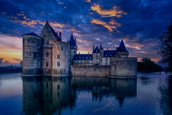 10 escort profiles in Saint-Saturnin-sur-Loire, France. Browse companions, services, rates and book online. Incall and outcall available.