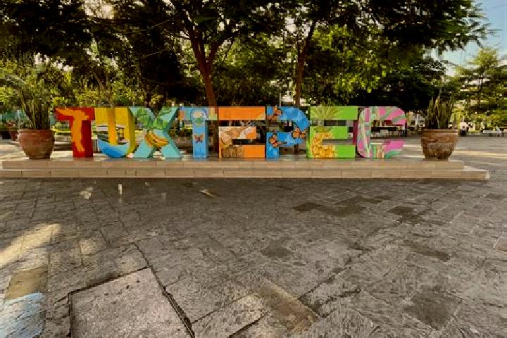 10 escort profiles in San Juan Tuxtepec, Mexico. Browse companions, services, rates and book online. Incall and outcall available.