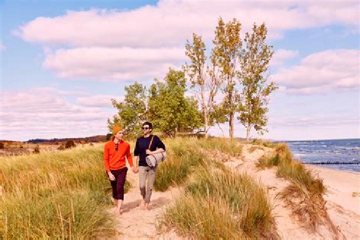 10 escort profiles in Sand Lake, United States. Browse companions, services, rates and book online. Incall and outcall available.