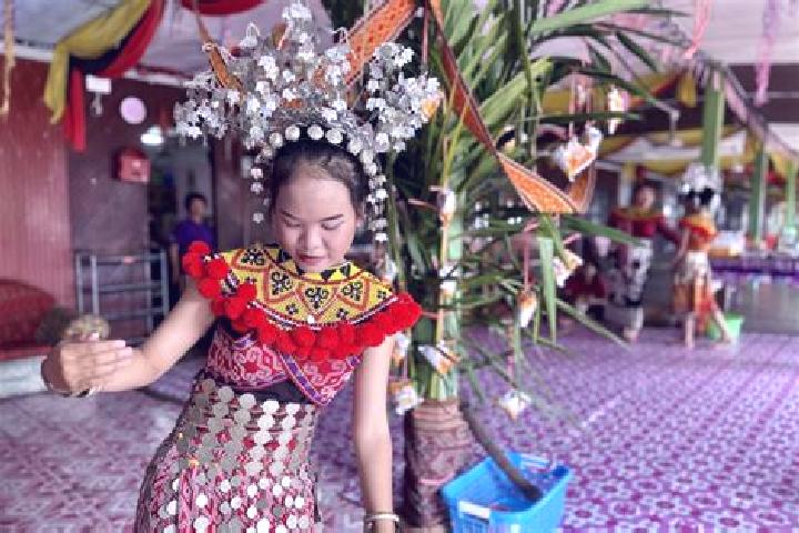 10 escort profiles in Sibu, Malaysia. Browse companions, services, rates and book online. Incall and outcall available.