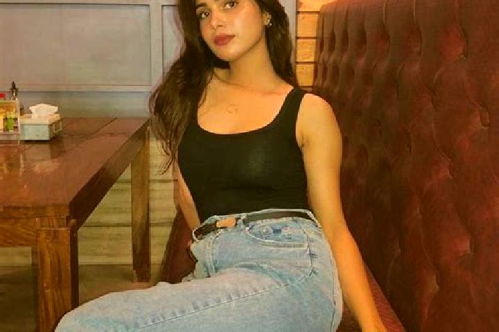 10 escort profiles in Suleswaranpatti, India. Browse companions, services, rates and book online. Incall and outcall available.