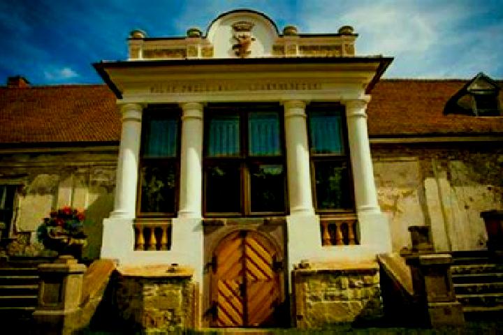 10 escort profiles in Valea Crisului, Romania. Browse companions, services, rates and book online. Incall and outcall available.