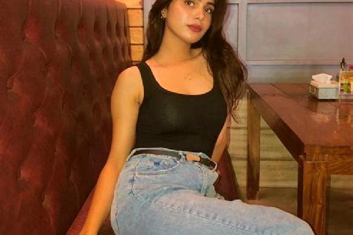 11 escort profiles in Ancharakandy, India. Browse companions, services, rates and book online. Incall and outcall available.