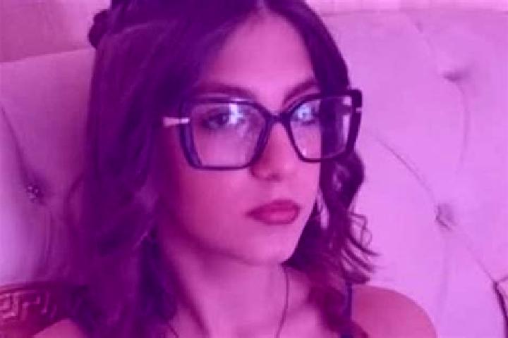 11 escort profiles in Apollosa, Italy. Browse companions, services, rates and book online. Incall and outcall available.