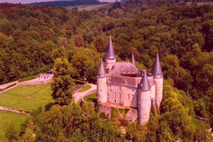 11 escort profiles in Chastre-Villeroux-Blanmont, Belgium. Browse companions, services, rates and book online. Incall and outcall available.