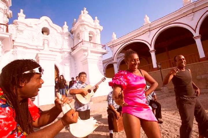 11 escort profiles in El Carmen, Peru. Browse companions, services, rates and book online. Incall and outcall available.