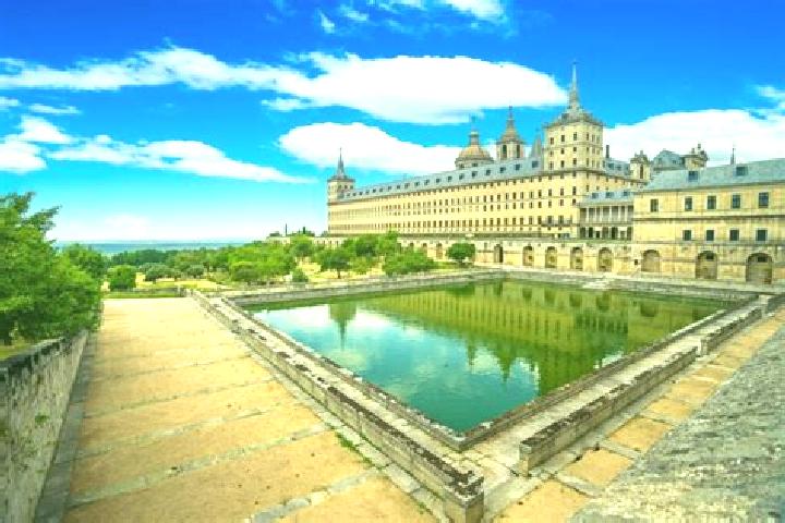 11 escort profiles in Escurial de la Sierra, Spain. Browse companions, services, rates and book online. Incall and outcall available.
