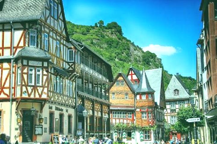 11 escort profiles in Greffern, Germany. Browse companions, services, rates and book online. Incall and outcall available.