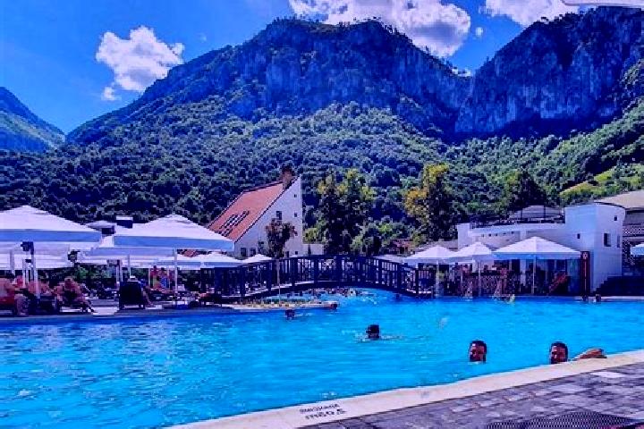 11 escort profiles in Izvoare, Romania. Browse companions, services, rates and book online. Incall and outcall available.