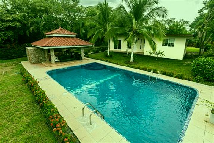 11 escort profiles in Las Uvas, Panama. Browse companions, services, rates and book online. Incall and outcall available.