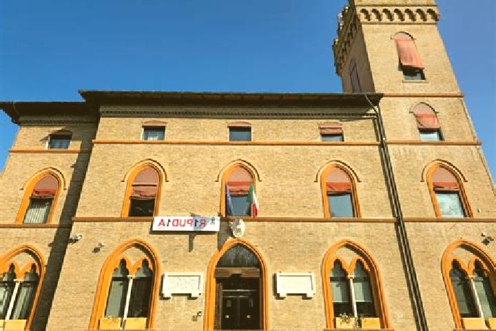 11 escort profiles in Mirandola, Italy. Browse companions, services, rates and book online. Incall and outcall available.
