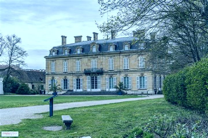11 escort profiles in Rueil-Malmaison, France. Browse companions, services, rates and book online. Incall and outcall available.