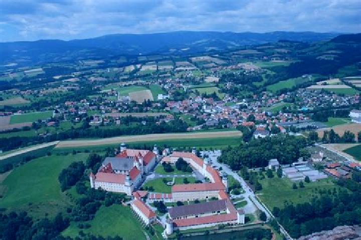 11 escort profiles in Sankt Jakob im Walde, Austria. Browse companions, services, rates and book online. Incall and outcall available.