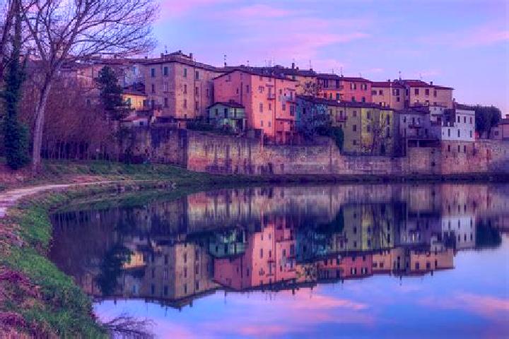11 escort profiles in Umbertide, Italy. Browse companions, services, rates and book online. Incall and outcall available.