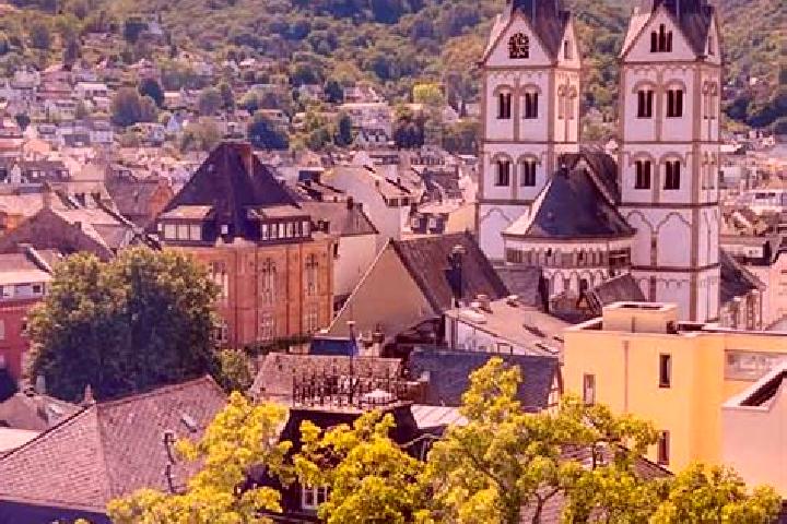 12 escort profiles in Boppard, Germany. Browse companions, services, rates and book online. Incall and outcall available.