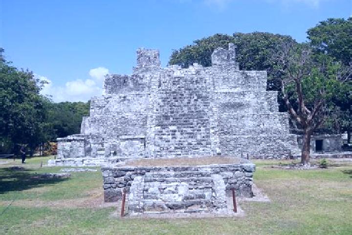 12 escort profiles in Champoton, Mexico. Browse companions, services, rates and book online. Incall and outcall available.