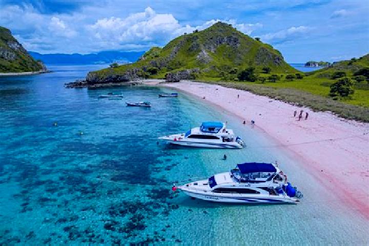 12 escort profiles in Labuan Bajo, Indonesia. Browse companions, services, rates and book online. Incall and outcall available.