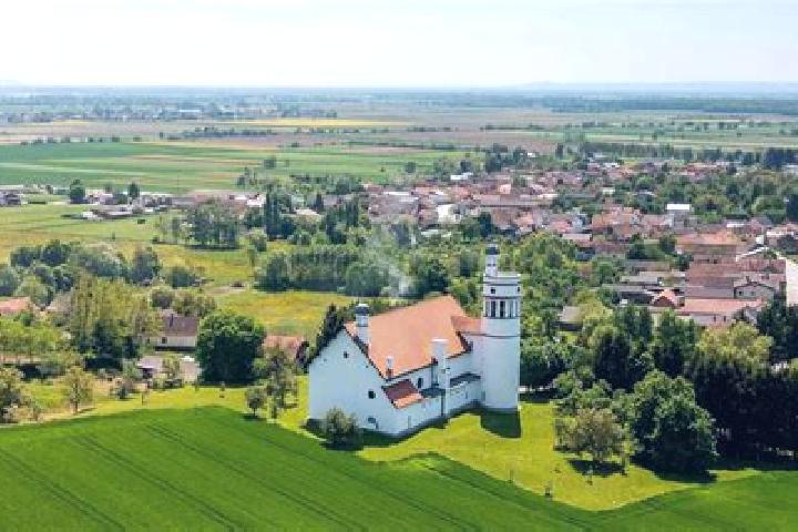 12 escort profiles in Moravske Toplice, Slovenia. Browse companions, services, rates and book online. Incall and outcall available.