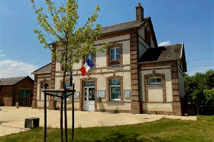 12 escort profiles in Morgny-la-Pommeraye, France. Browse companions, services, rates and book online. Incall and outcall available.