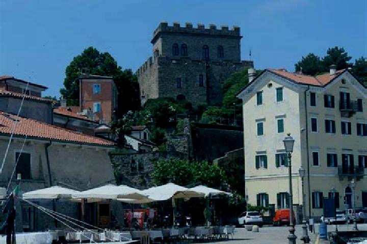 12 escort profiles in Muggia, Italy. Browse companions, services, rates and book online. Incall and outcall available.