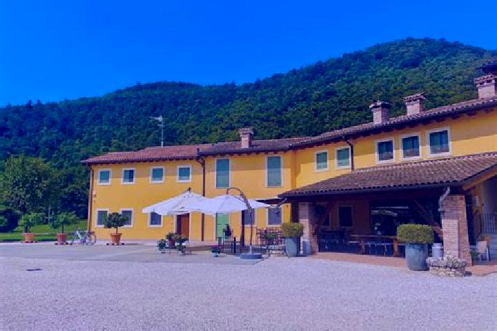 12 escort profiles in Nogarole Vicentino, Italy. Browse companions, services, rates and book online. Incall and outcall available.