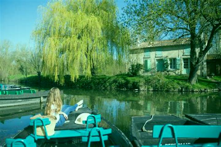 12 escort profiles in Sainte-Eanne, France. Browse companions, services, rates and book online. Incall and outcall available.