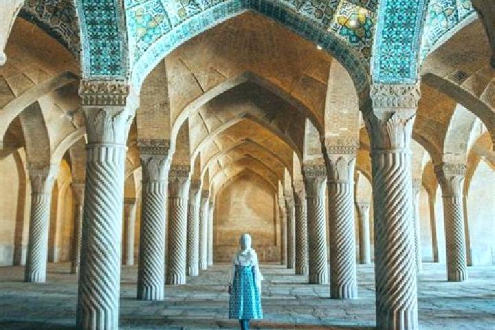 12 escort profiles in Shush, Iran. Browse companions, services, rates and book online. Incall and outcall available.