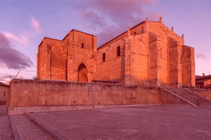 12 escort profiles in Villalcazar de Sirga, Spain. Browse companions, services, rates and book online. Incall and outcall available.