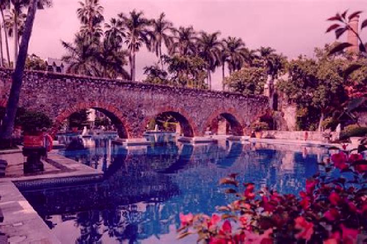 13 escort profiles in Amatitan, Mexico. Browse companions, services, rates and book online. Incall and outcall available.