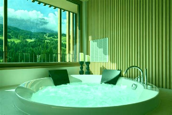 13 escort profiles in Badia, Italy. Browse companions, services, rates and book online. Incall and outcall available.