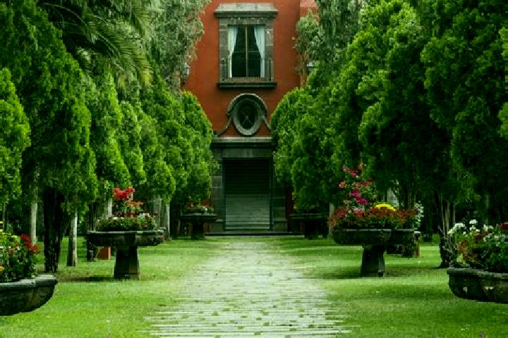 13 escort profiles in Colonia la Laborcilla, Mexico. Browse companions, services, rates and book online. Incall and outcall available.