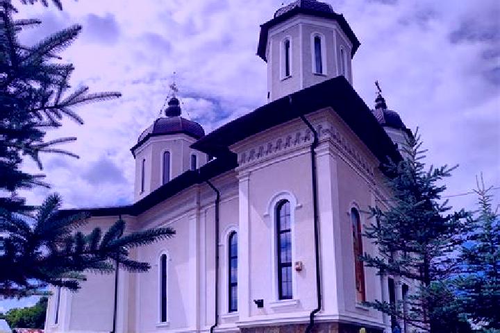 13 escort profiles in Cornu de Jos, Romania. Browse companions, services, rates and book online. Incall and outcall available.