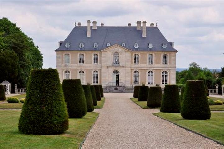 13 escort profiles in Sainte-Aulde, France. Browse companions, services, rates and book online. Incall and outcall available.