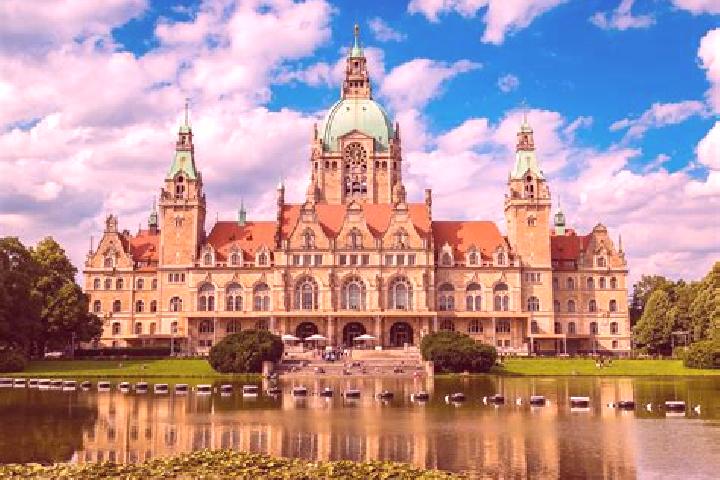 13 escort profiles in Worpswede, Germany. Browse companions, services, rates and book online. Incall and outcall available.