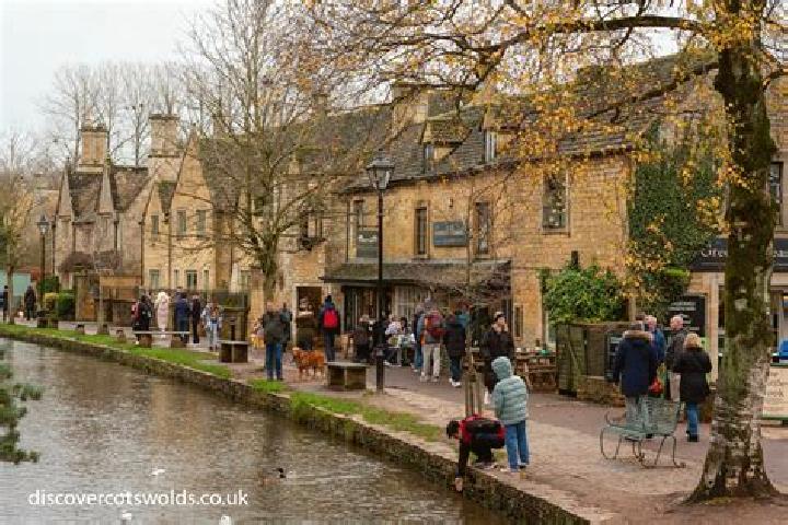 14 escort profiles in Bourton, United Kingdom. Browse companions, services, rates and book online. Incall and outcall available.