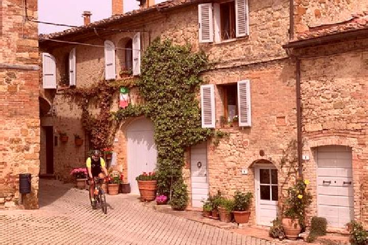 14 escort profiles in Castelfiorentino, Italy. Browse companions, services, rates and book online. Incall and outcall available.